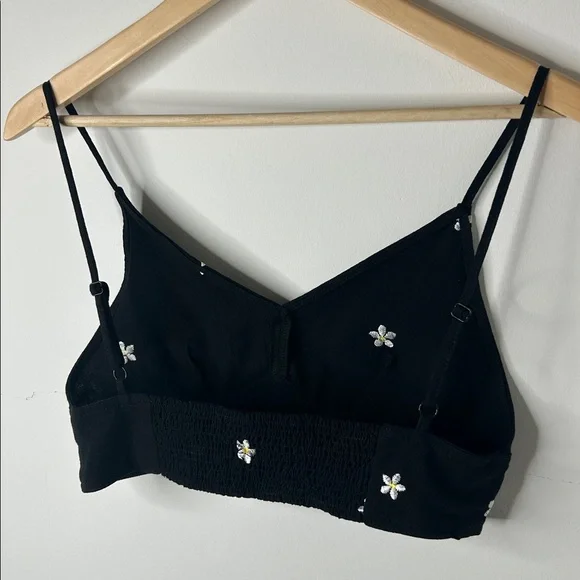 Kendall and Kylie daisy bra top - Picture 4 of 5